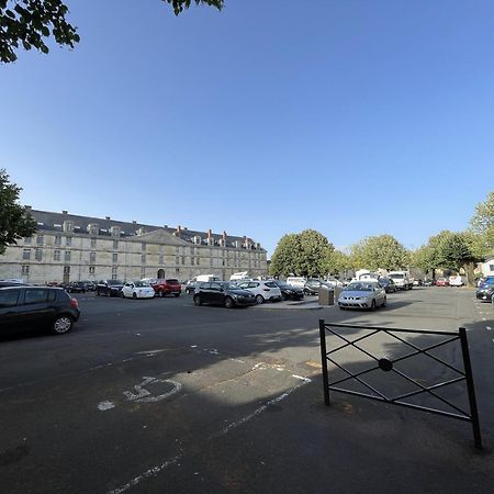 Chez Jean-Yves Et Zoe - La Boheme - Au Calme, Tres Propre, Proche Parkings Apartamento Niort Exterior foto